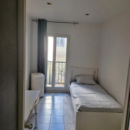 4 Pieces - Gare Riquier דירה *