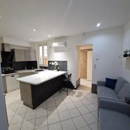 4 Pieces - Gare Riquier * ניס